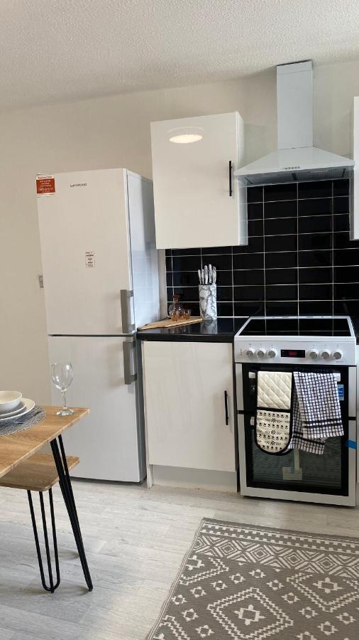 Bv Luxury Spacious 3 Bedroom House At Isaac Close مانشستر المظهر الخارجي الصورة